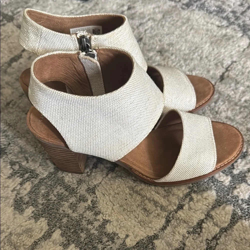 Toms Cream Linen Block Heel Sandals
